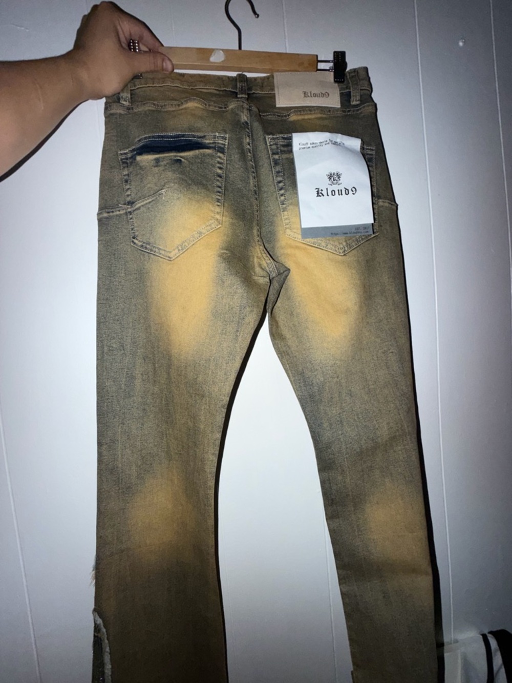 Men's Distressed Brown Slim Jeans with Embellished Detailing - Picture 4 of 6